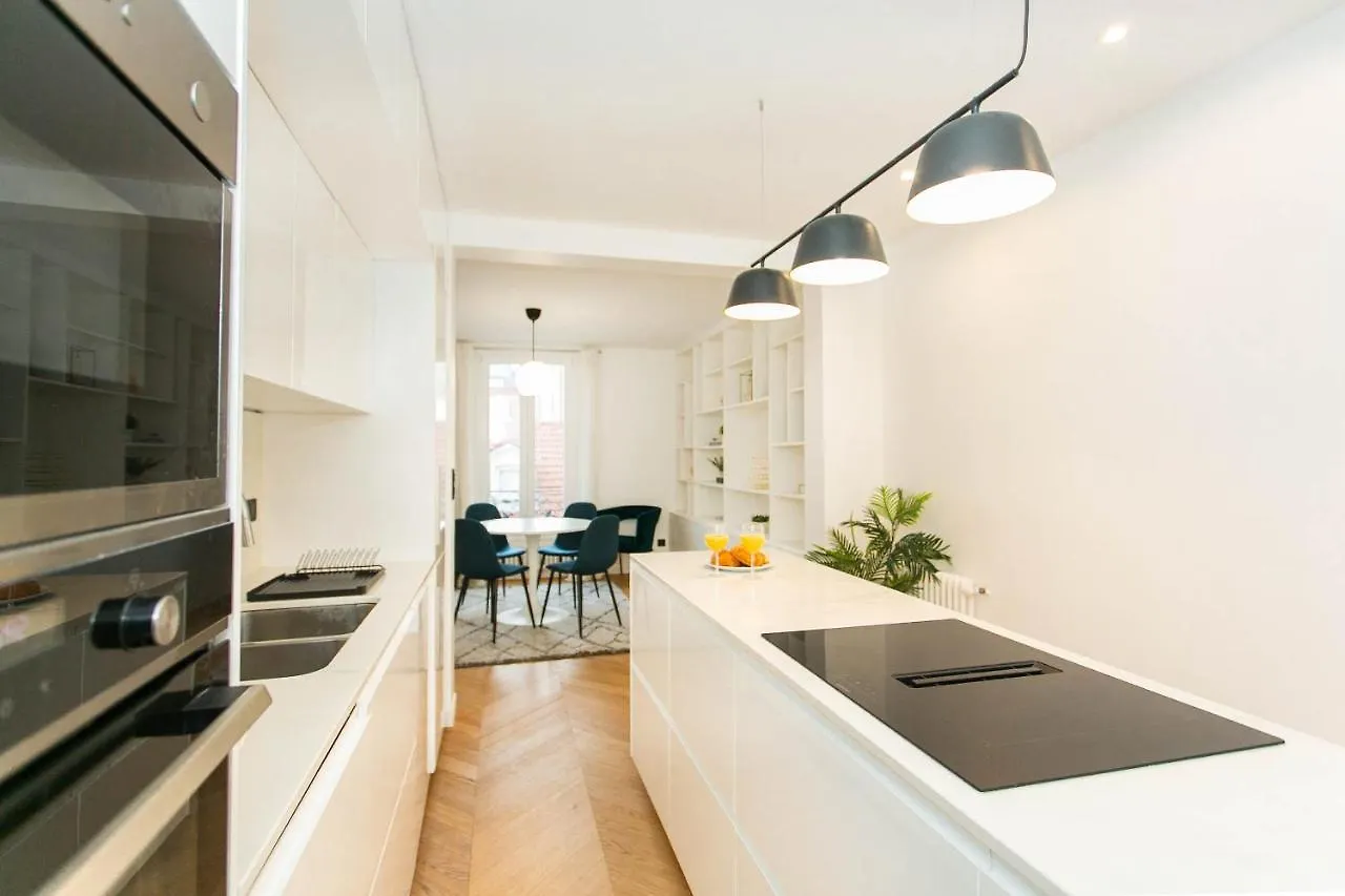 St Lazare & Madeleine - City Apartment Paříž
