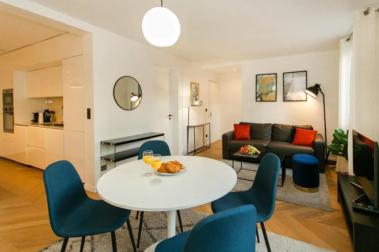 St Lazare & Madeleine - City Apartment 파리 프랑스