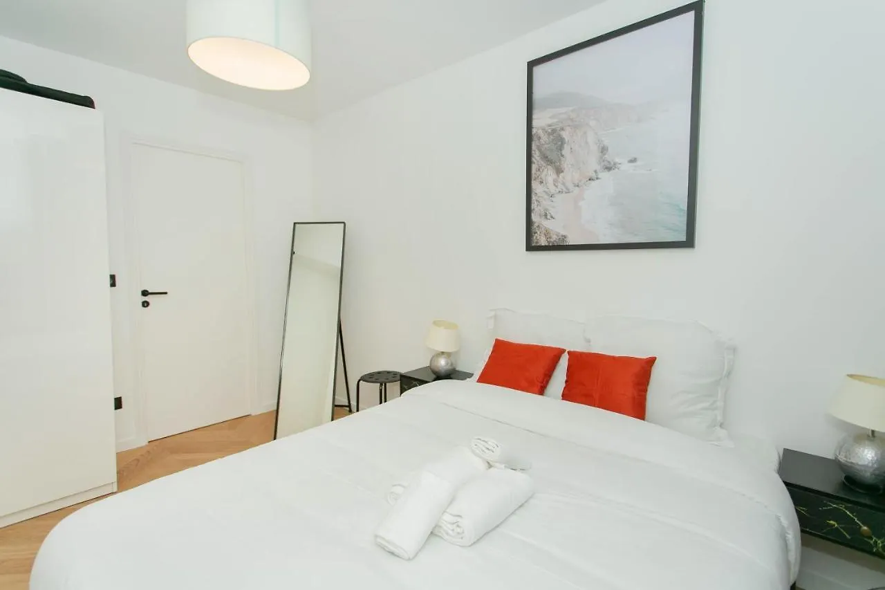 St Lazare & Madeleine - City Apartment 파리 0*,